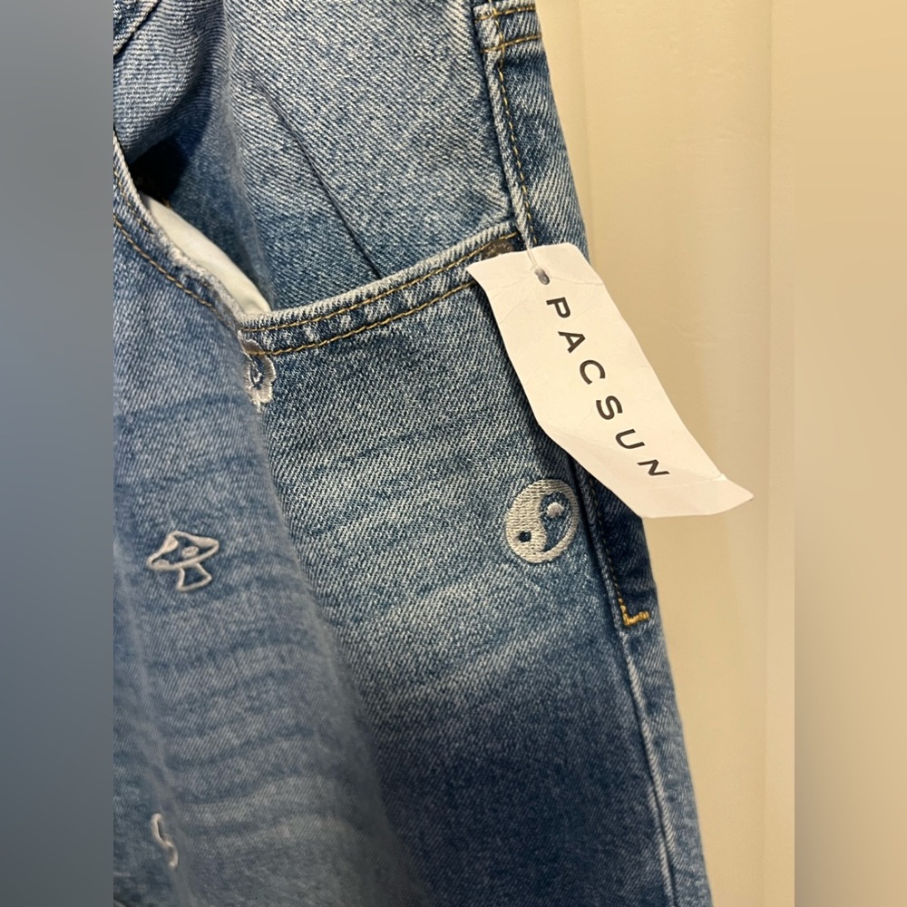 PacSun Kash Medium Indigo Embroidered Slim Taper Jeans - Picture 8 of 11